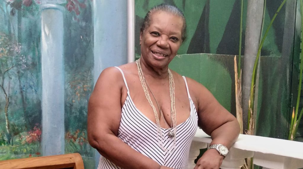 Неуза Боржес